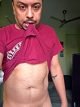 Snapshot of BindaasBong chatting on 11.29.25 BindaasBong online show from 11.29.25