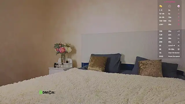 Snapshot of _sophielov chatting on 12.16.25 sophielov online show from 12.16.25