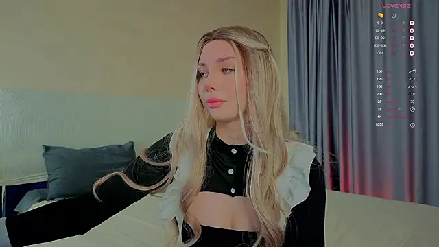 Snapshot of _sophielov chatting on 03.03.26 sophielov online show from 03.03.26