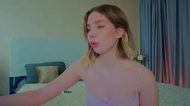  sophielov online show from 05.21.26