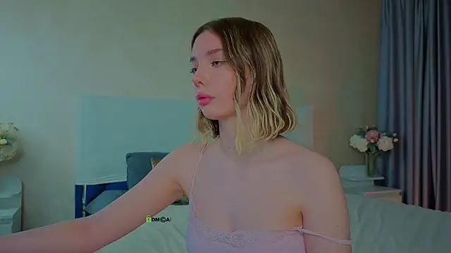  sophielov online show from 05.29.26