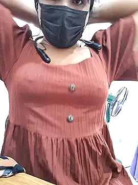 Snapshot of BeautyGirl_sara chatting on 01.19.26 BeautyGirl sara online show from 01.19.26