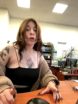 Mimiumuy online show from 10.08.25