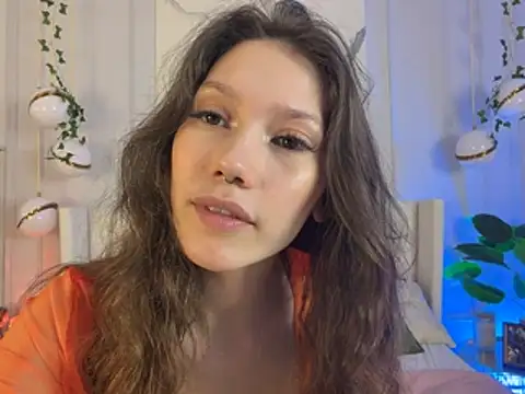 Snapshot of MaryNixon_ chatting on 05.17.26 MaryNixon online show from 05.17.26