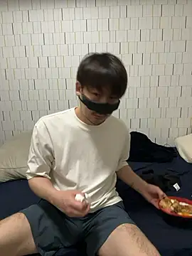 Snapshot of Arista_09 chatting on 09.13.25 Arista 09 online show from 09.13.25