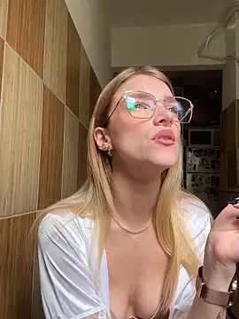 TeaseRosie online show from 09.26.25