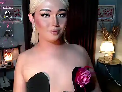 Snapshot of Kayiejuan_69 chatting on 10.12.25 Kayiejuan 69 online show from 10.12.25