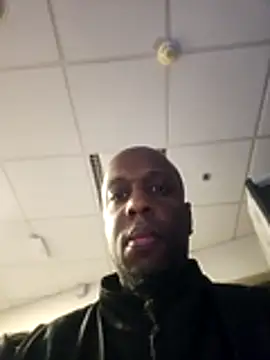 Snapshot of kr_ys_to chatting on 10.30.25 kr ys to online show from 10.30.25