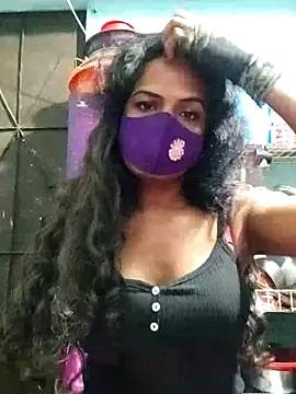 Snapshot of Anikaislam chatting on 11.15.25 Anikaislam online show from 11.15.25