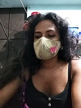 Snapshot of Anikaislam chatting on 11.30.25 Anikaislam online show from 11.30.25