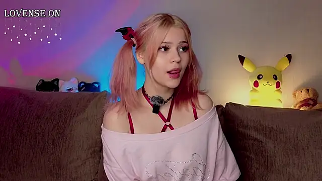 RavenKitten  online show from 06.05.26