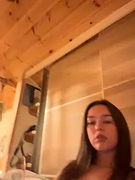 Snapshot of LillieOlive chatting on 09.17.25 LillieOlive online show from 09.17.25