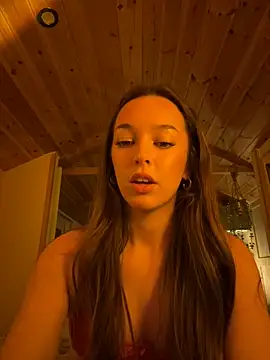 Snapshot of LillieOlive chatting on 10.15.25 LillieOlive online show from 10.15.25