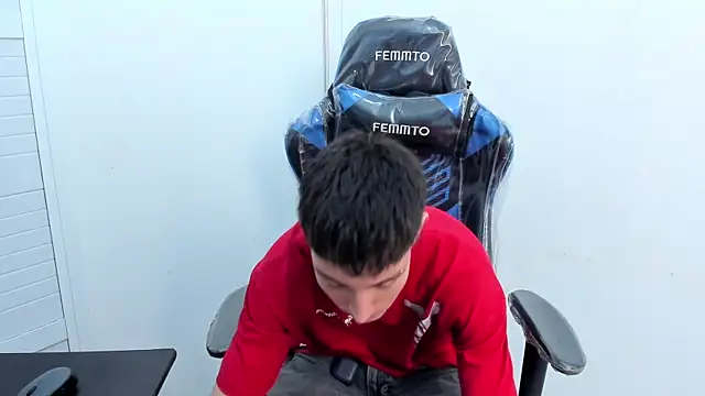 Snapshot of LittleDanny_ chatting on 01.13.26 LittleDanny online show from 01.13.26