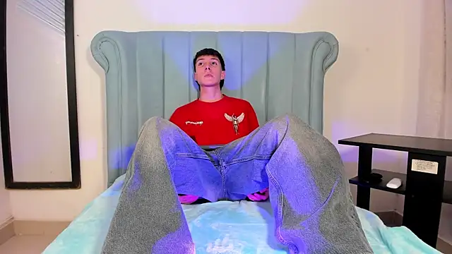 LittleDanny  online show from 02.16.26