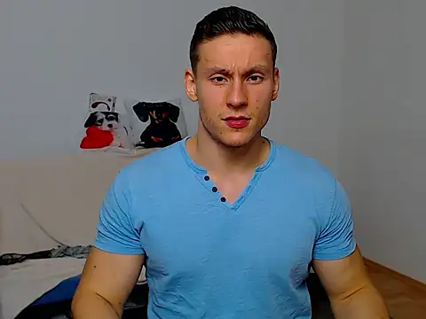 Snapshot of ZeinMiracles chatting on 09.24.25 ZeinMiracles online show from 09.24.25