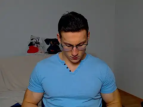 Snapshot of ZeinMiracles chatting on 10.03.25 ZeinMiracles online show from 10.03.25