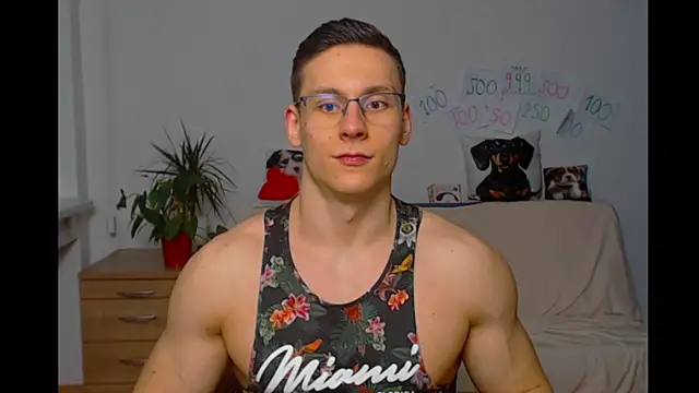 Snapshot of ZeinMiracles chatting on 01.10.26 ZeinMiracles online show from 01.10.26