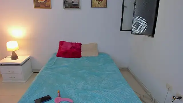 Snapshot of Valeri_13 chatting on 11.02.25 Valeri 13 online show from 11.02.25