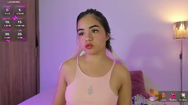 Snapshot of Valeri_13 chatting on 12.23.25 Valeri 13 online show from 12.23.25