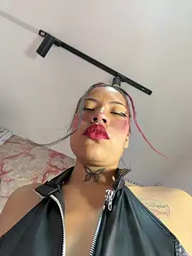 Georgina Astor online show from 03.18.26