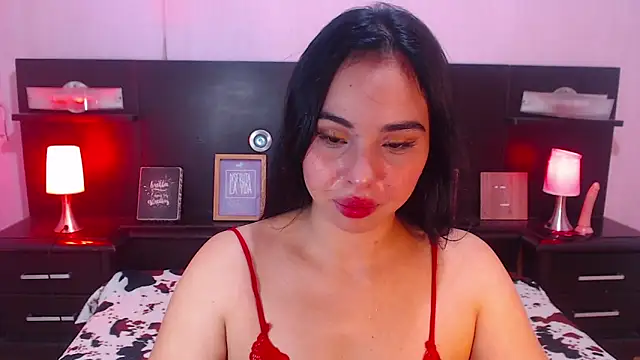 alyssabunnyy online show from 10.21.25