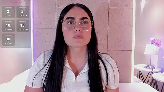 Snapshot of sofiiacarson chatting on 05.19.26 sofiiacarson online show from 05.19.26