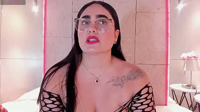 Snapshot of sofiiacarson chatting on 05.28.26 sofiiacarson online show from 05.28.26