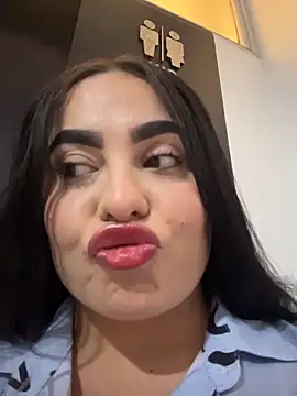 Snapshot of sofiiacarson chatting on 06.19.26 sofiiacarson online show from 06.19.26