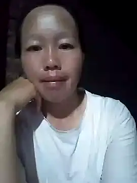 Snapshot of llm-bae chatting on 09.18.25 llm-bae online show from 09.18.25