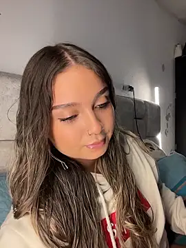 AnnyLopezzz  online show from 06.11.26
