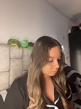 Snapshot of AnnyLopezzz_ chatting on 06.23.26 AnnyLopezzz online show from 06.23.26