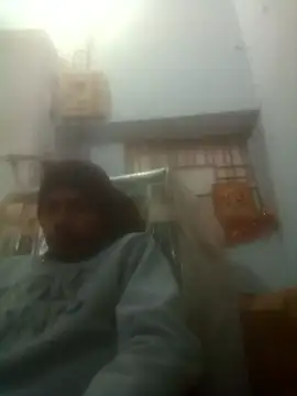 Snapshot of parmila203 chatting on 12.18.25 parmila203 online show from 12.18.25