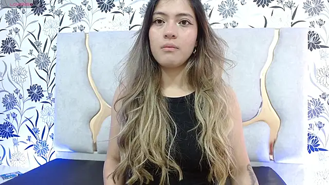 Snapshot of Hanaa_tay chatting on 10.18.25 Hanaa tay online show from 10.18.25