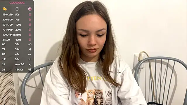 Snapshot of VelvetKate chatting on 09.17.25 VelvetKate online show from 09.17.25