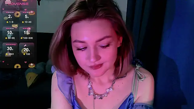 Snapshot of cute1stranger chatting on 09.13.25 cute1stranger online show from 09.13.25