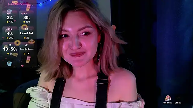 Snapshot of cute1stranger chatting on 09.26.25 cute1stranger online show from 09.26.25