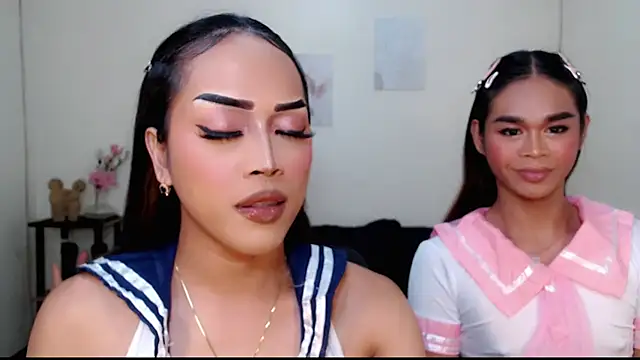 Lessandra Lust online show from 09.18.25