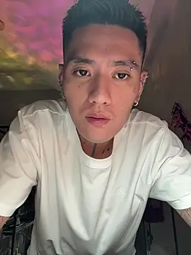 Snapshot of marz-z7-o chatting on 11.18.25 marz-z7-o online show from 11.18.25