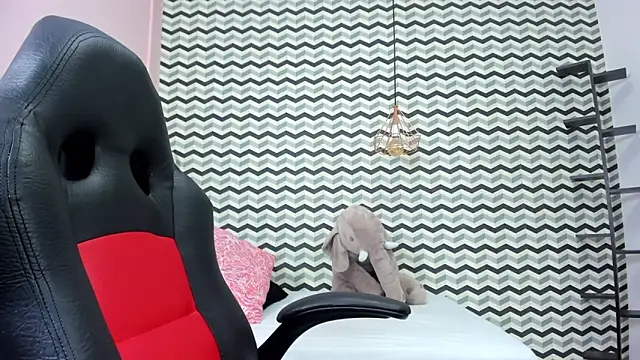 MOLLYSPENCER1 online show from 10.30.25