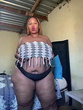 Curvycandy95 online show from 07.15.26