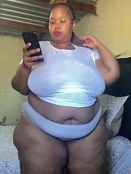 Curvycandy95 online show from 08.01.26