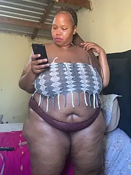 Curvycandy95 online show from 08.03.26