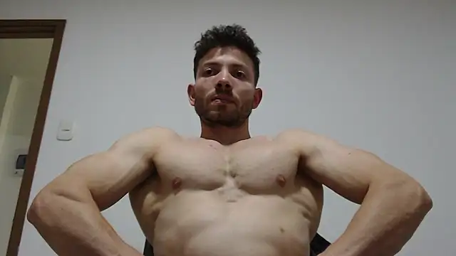 Snapshot of Rocky_Muscle chatting on 01.11.26 Rocky Muscle online show from 01.11.26