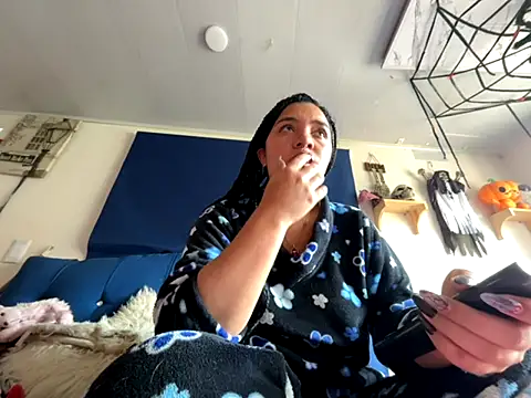 amanne misa online show from 10.14.25