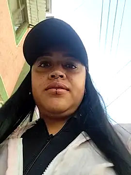 Snapshot of -Mia1 chatting on 09.26.25 -Mia1 online show from 09.26.25