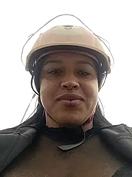 Snapshot of -Mia1 chatting on 10.03.25 -Mia1 online show from 10.03.25