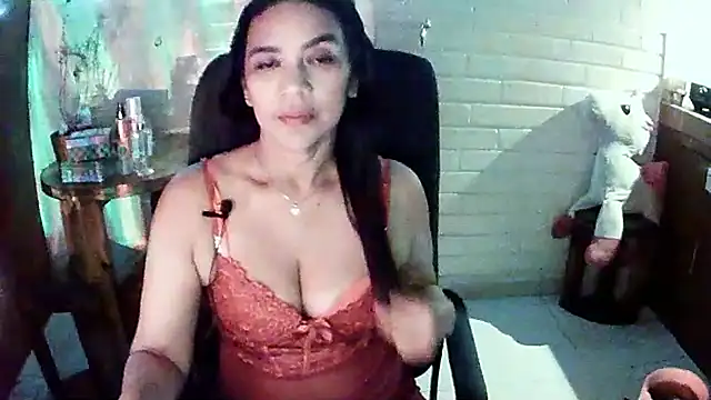 MiiaVelasquez online show from 01.06.26