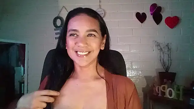 Snapshot of MiiaVelasquez chatting on 04.06.26 MiiaVelasquez online show from 04.06.26