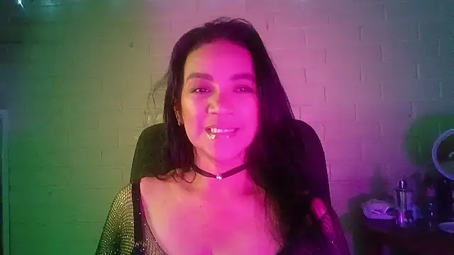 Snapshot of MiiaVelasquez chatting on 07.22.26 MiiaVelasquez online show from 07.22.26
